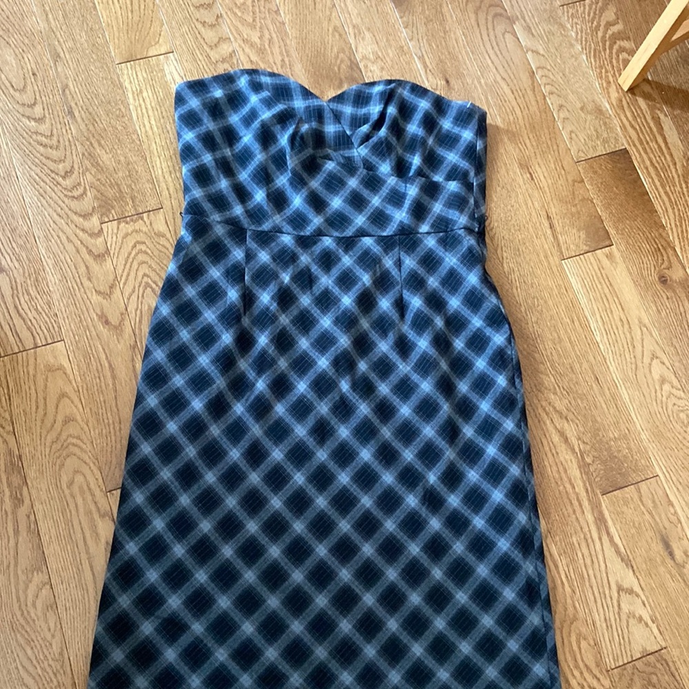 Size 12 White House/black market plaid strapless dress
